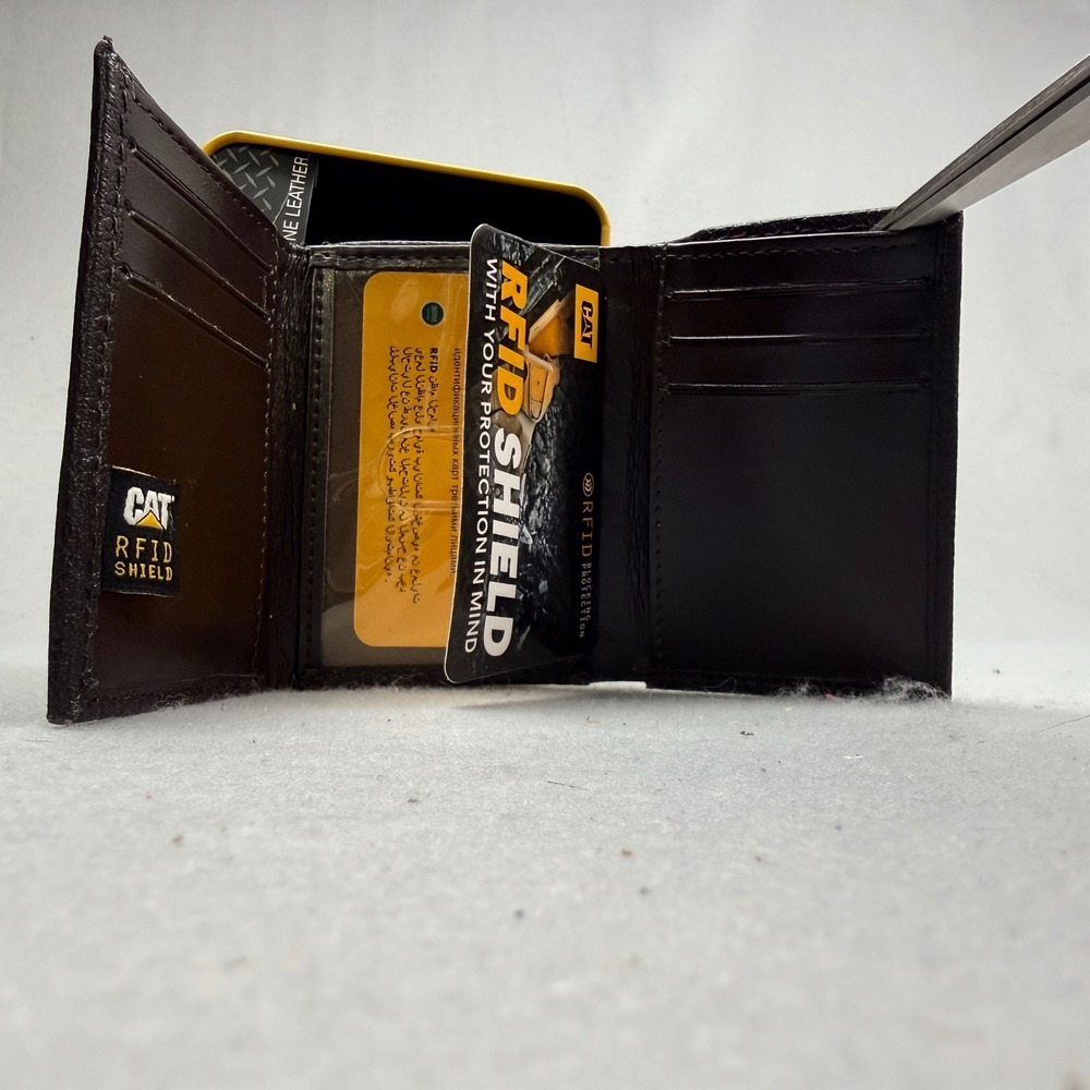 CAT Caterpillar RFID Shield Trifold‎ Brown Leather Wallet Men Metal Gift Box NEW